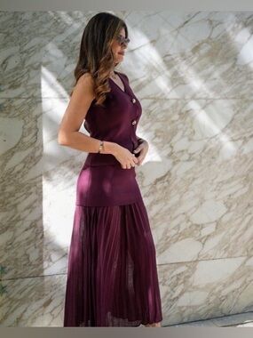 ZARA NWT WOMAN MIXED PLEATED KNIT SKIRT Burgundy Sz Medium